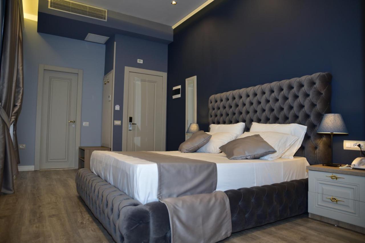 The King Resort Bërxull Esterno foto