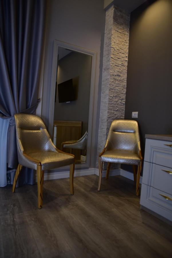The King Resort Bërxull Esterno foto