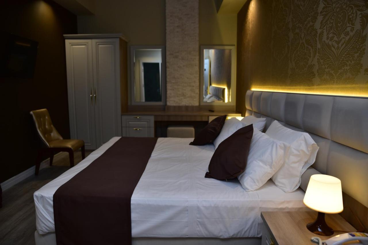The King Resort Bërxull Esterno foto